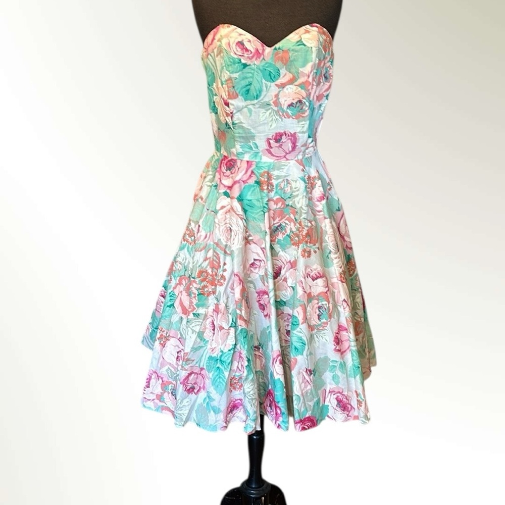 Vintage 80’s Roberta Floral Dress